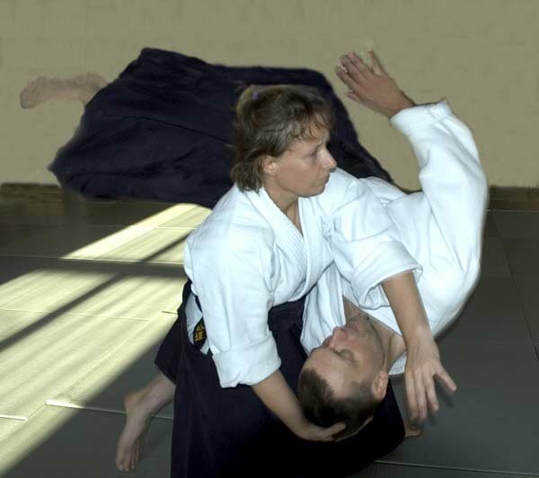 Britta wirft Irimi Nage